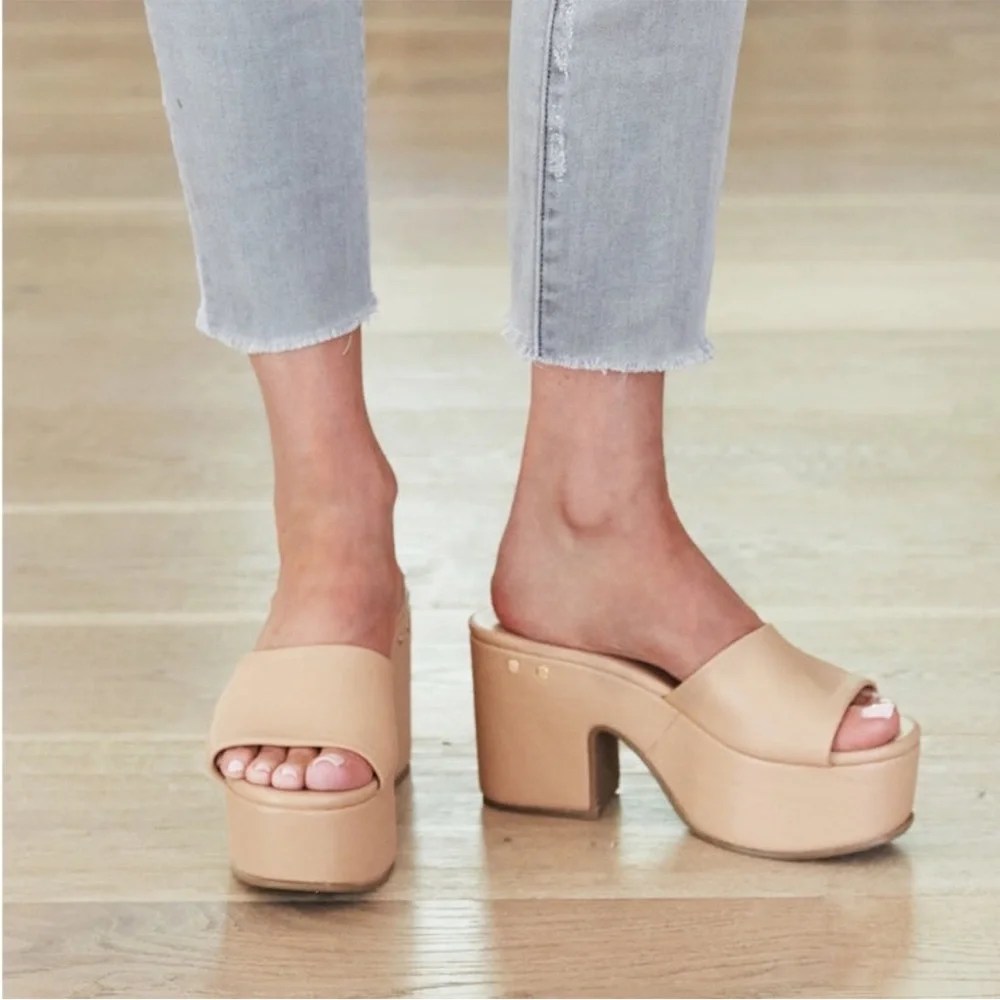 BEEK Prinia Platform Heeled Leather Sandals in Nude Tan | US Size 10